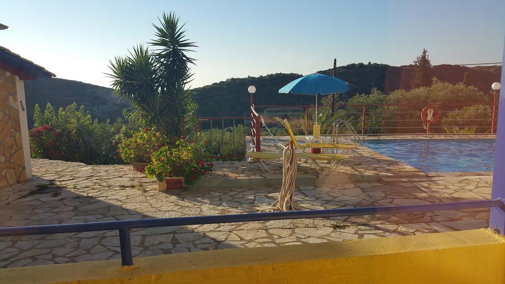 Politia Hotel Айос-Никитас Экстерьер фото