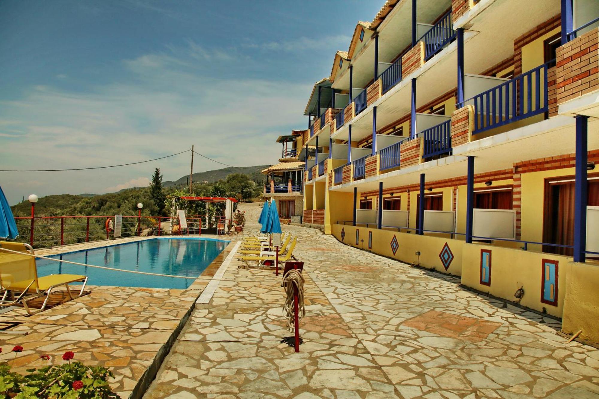 Politia Hotel Айос-Никитас Экстерьер фото