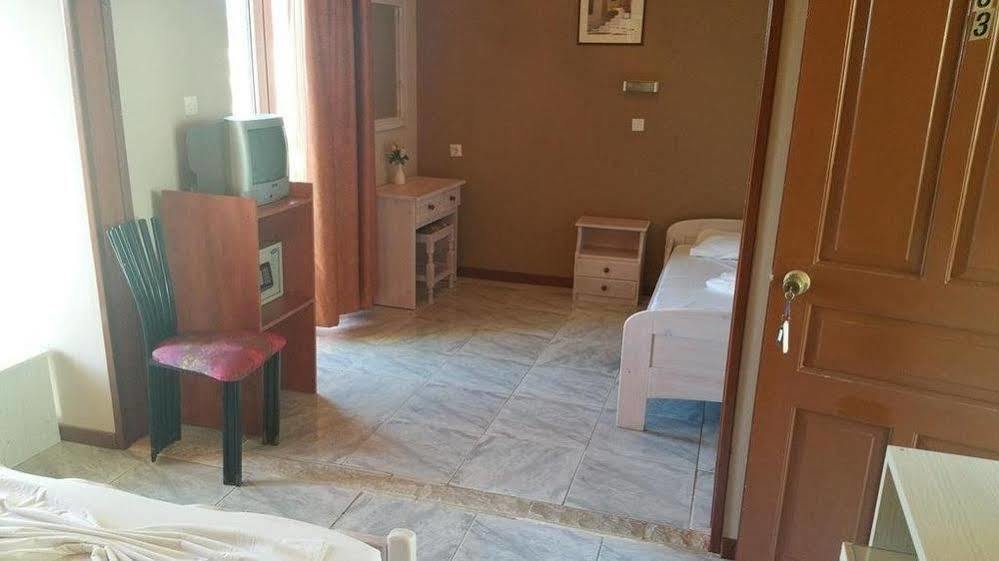 Politia Hotel Айос-Никитас Экстерьер фото